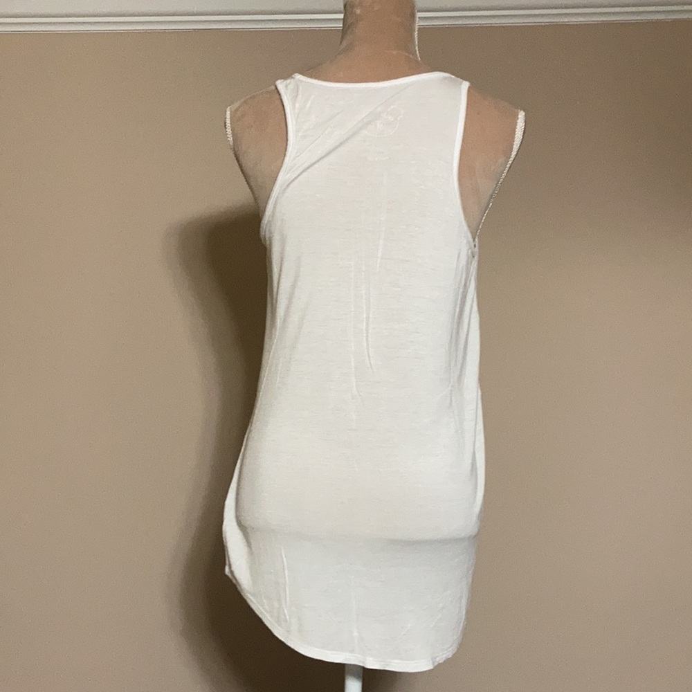 Calling all baseball moms. Size medium. Boutique tank top - Picture 6 of 6